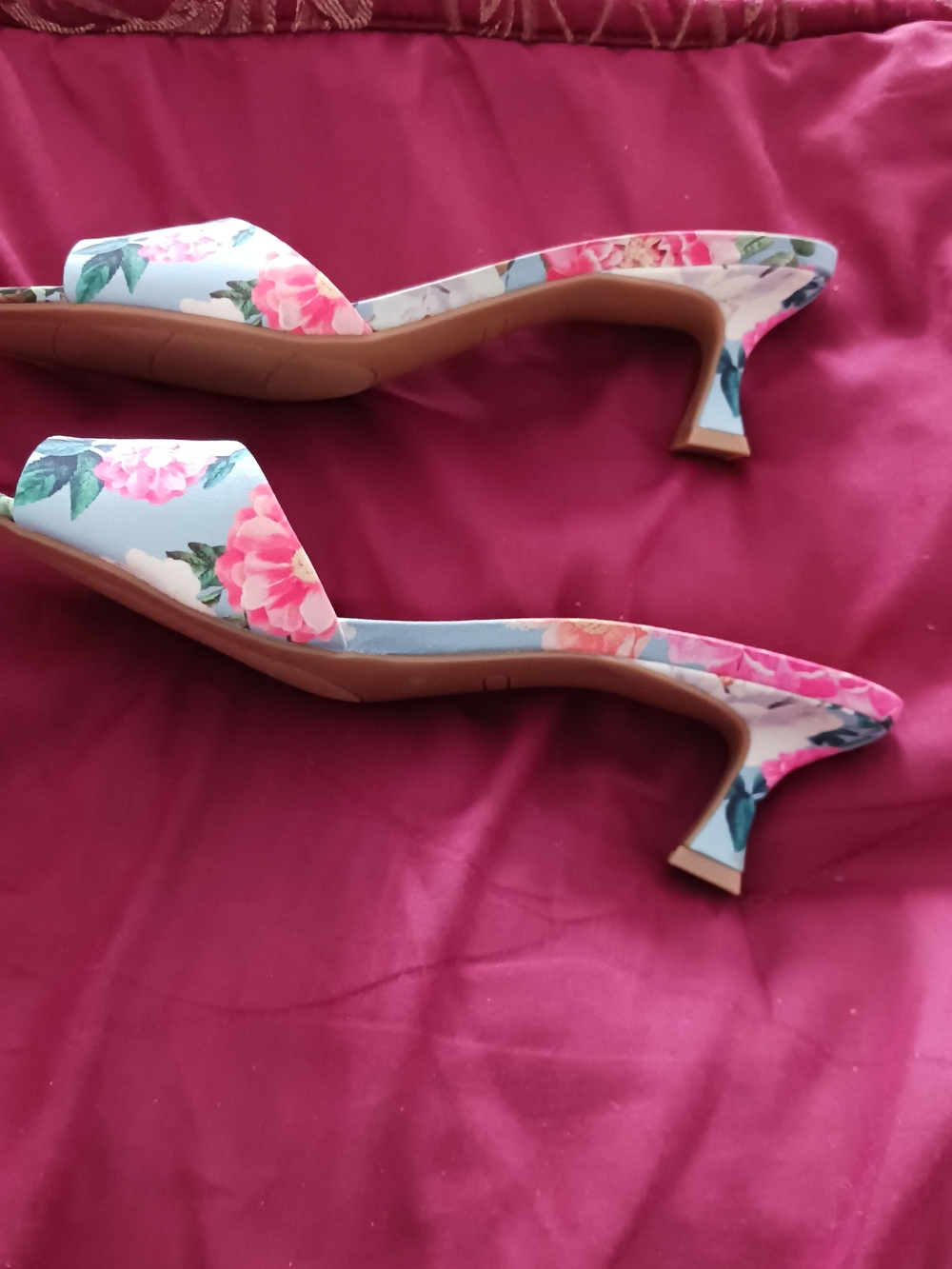 Nine West Women's Blue Floral Slide Sandals - Picture 4 of 7